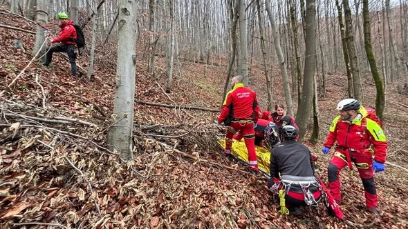 salvamont maramures actiune de salvare derulata in zona greu accesibila a statiunii suior 69181c2a6a6e4
