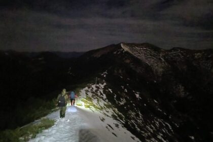 salvamont maramures operatiune de cautare salvare a 2 cetateni ucrainieni blocati in saua strunga muntii maramuresului 69087a2b69981