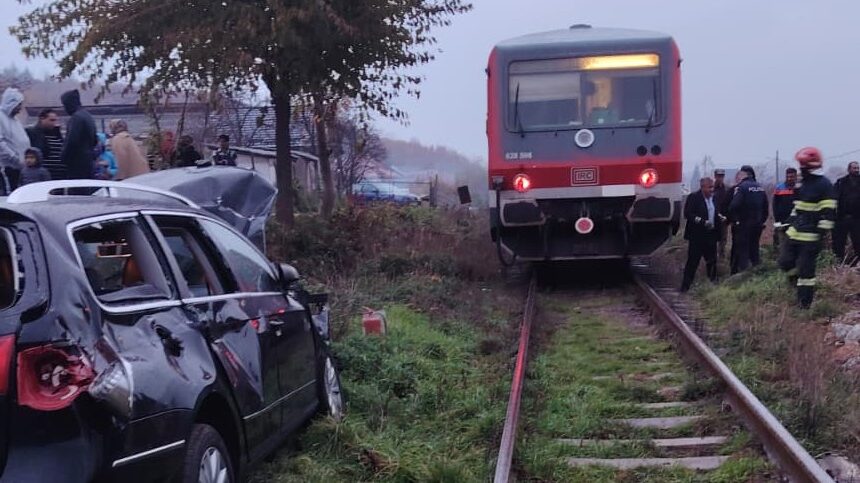 ticau accident produs pe o trecere la nivel cu calea ferata care era neautorizata 690a169e9d253