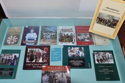 lumea cartilor maramures obiceiuri si sarbatori de iarna 69490ecbd79f1