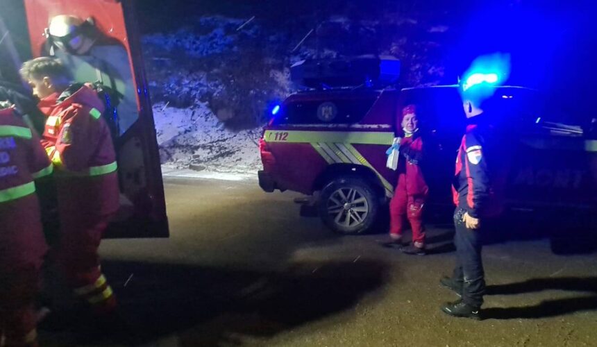 salvamont maramuresinterventie in zona greu accesibila a localitatii ulmoasa 6951963d24850