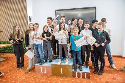 94 de participanti de la 6 la 83 de ani la cupa chessmania 697b2601f05c8