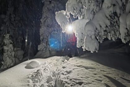 salvamont interventie pentru salvarea a doi ucraineni in muntii maramuresului 697c6a1c844fa