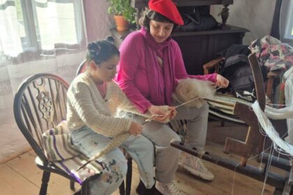 muzeul satului maramuresan sezatoare asa cum o faceau femeile in vremurile de altadata 69919f9302a1e