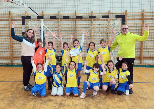 scoala 18 campioana municipala la cupa tymbark junior u8 fete 6995ce8a007cc