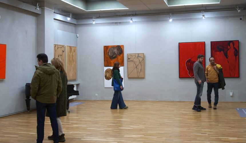 video viziuni la cotitura vernisajul expozitiei semnata de artistul vizual reszegh botond 6981053772fab