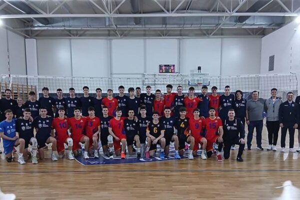 doi voleibalisti baimareni convocati la nationala u18 69b96e1ec5f22
