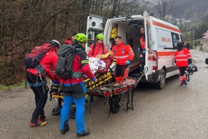 salvamont interventie in zona ulmoasa intr un caz medical 69cc1a07cd183