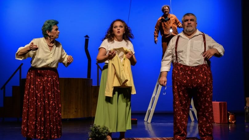 teatrul municipal baia mare duminica spectacolul familia pop un spectacol plin de umor si suspans 69bfce9b8159f