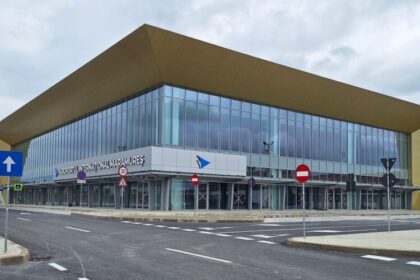 aeroportul international maramures lucrarile de extindere si modernizare a terminalului de pasageri se apropie de final 69ede4df2ae01