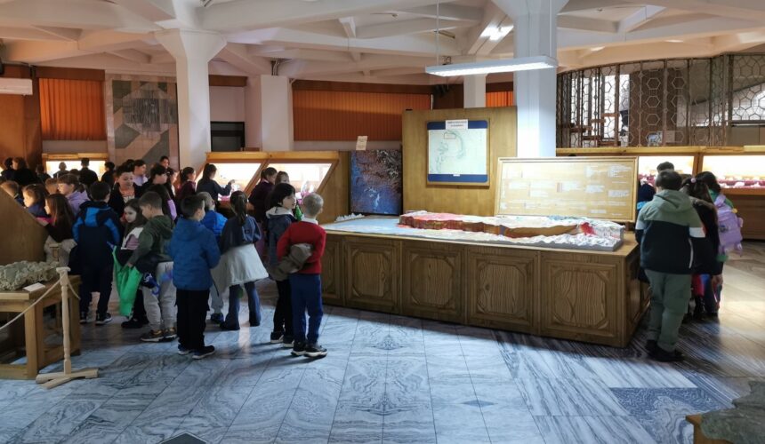 muzeul judetean de mineralogie 3564 de vizitatori in saptamana verde 69d77335c06e0