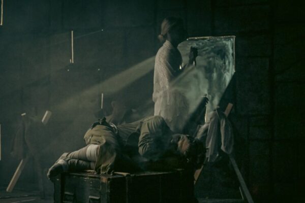 premiera groapa din tavan de matei visinec la teatrul municipal baia mare 69eb31980b154