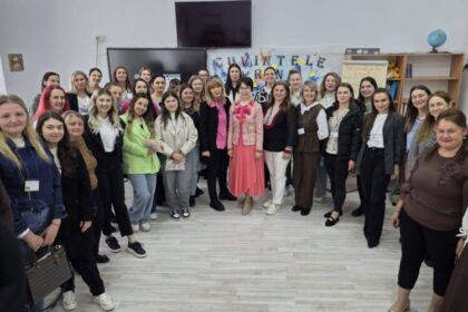 sighet cuvintele prind aripi atelier in cadrul hub ului invatatorilor 69f0a2ce0a0bc