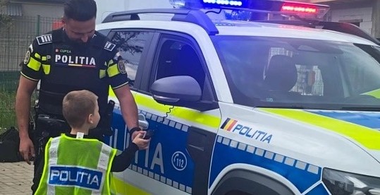 lapusel vizita a politistilor la gradinita 69fc8e7f927c9