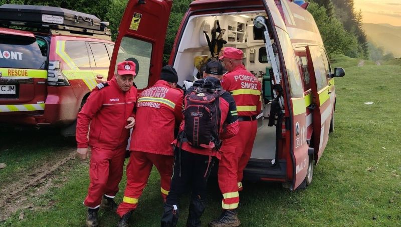 salvamont operatiune de salvare a unei femei accidentate 6a05803d22881