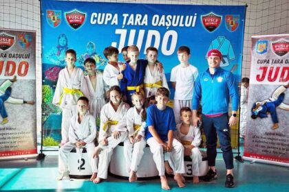 opt medalii pentru acs academia de judo baia mare la cupa tara oasului 6a3102e7719d5