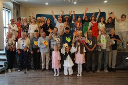 video sarbatoarea copilariei la baia sprie vernisajul expozitiei membrilor a a p alexandru sainelic 6a353ef32b5d5