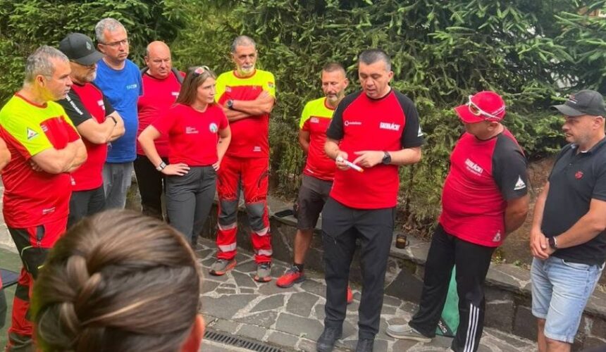 baia mare cursuri pentru salvamontisti 6a5f1a78dfb74