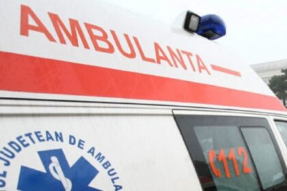 borsa un tanar fara permis care conducea un moped neinmatriculat a ajuns la spital dupa ce a fost accidentat de o masina 6a70751711943