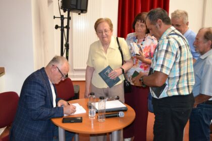 mircea pauseniuc volumul printre amintiri si vise este o parte din sufletul meu transformat in cuvinte 6a912c23ae71a