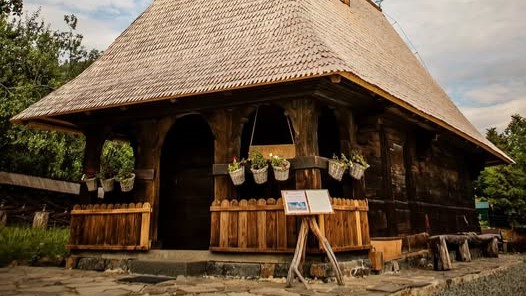 muzeul satului baia mare ce de al doilea hram din acest an al bisericii de lemn de ziua adormirii maicii domnului 6a7c61fa34be8