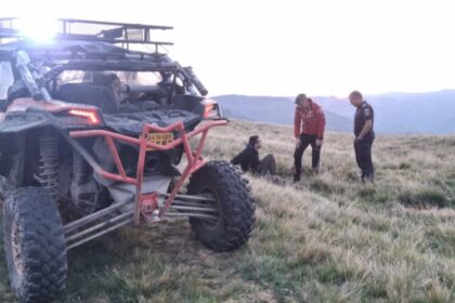 salvamont maramures interventie nocturna doi cetateni ucraineni recuperati din zona varfului barsanescu 6a89a294bbc8a