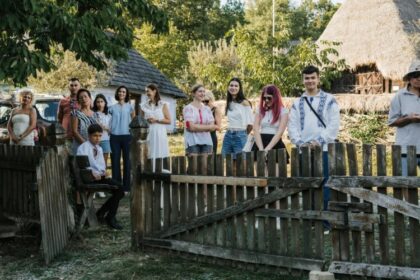 muzeul satului baia mare aproape 100 de persoane din comunitatea moldovenilor s au intalnit pentru a si celebra radacinile si mostenirea culturala 6a9814d60edf5