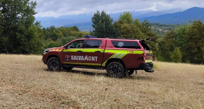 salvamont femeie cu probleme medicale recuperata din zona ulmoasa 6aa79c323dad6