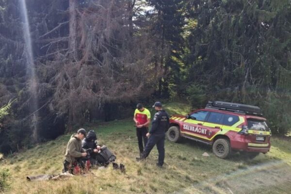 salvamont maramures doi cetateni ucraineni recuperati in zona poienile de sub munte 6abb8446e424b