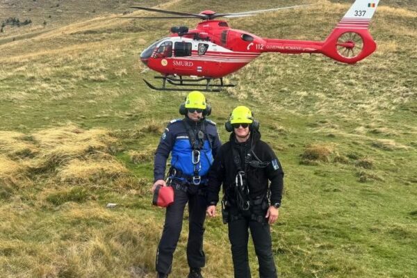 specializare la inaltime jandarmi montani de la borsa la un stagiu de pregatire pentru interventii de salvare cu suport aerian 6ab7a4fc5a49e
