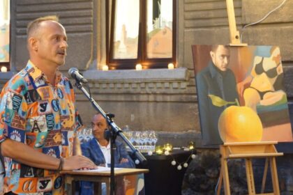 video experimente cu insotitori vernisajul expozitiei de pictura semnata de pinter zsolt in cea de a patra zi a foter fesztival 2026 6aa3ea4e1f60b