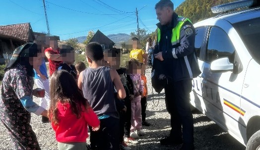 ipj actiune informativ preventiva a politistilor in mijlocul comunitatii din sarasau 6ac49ceca9540