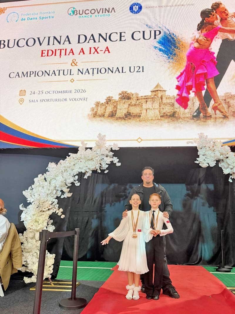locuri fruntase pentru mini maxi dance club la volovat 6ae07ca8725cc