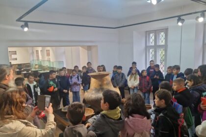 muzeul judetean de istorie peste 3 300 de beneficiari de la cei mai mici exploratori pana la elevi dornici sa descopere istoria patrimoniul si stiinta prin experiente interactive 6ae075b226cef